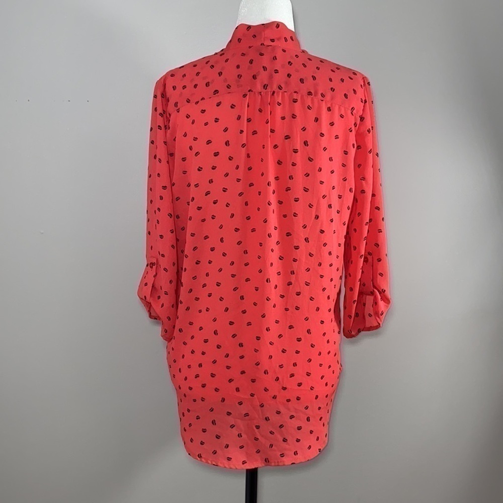 Hearts Patterned Blouse Deep V Pink and Black - Picture 8 of 16